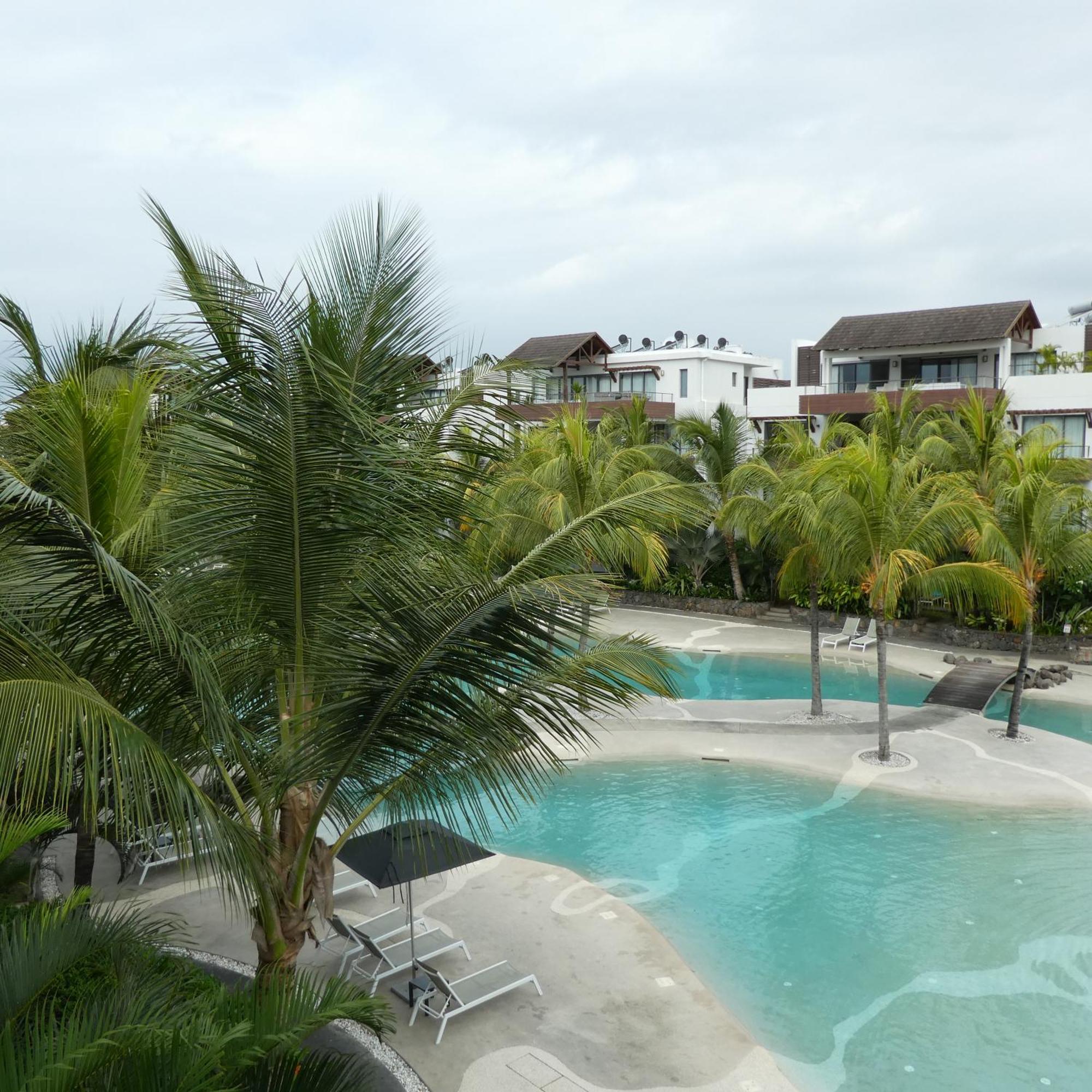 Appartement Le Dauphin Du Lagon Bleu - Plages De Mont Choisy Et De Trou Aux Biches Grand Baie Exterior foto